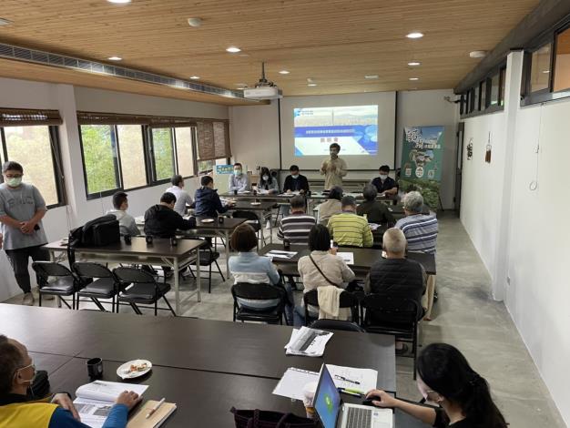 白石湖地區聚落式污水接管協調說明會現場1