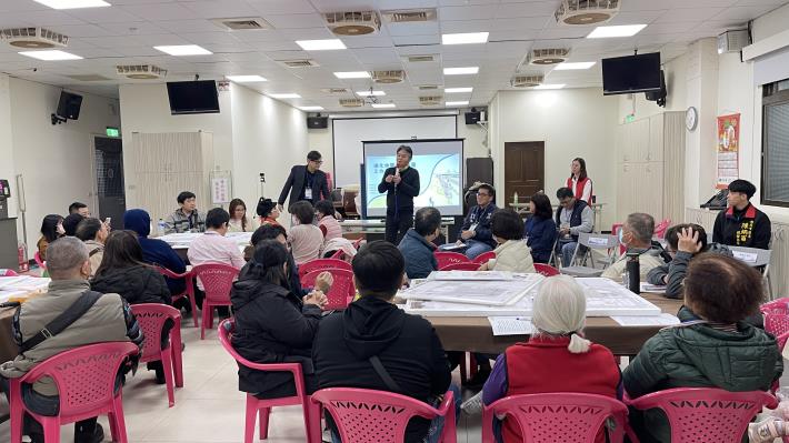 老師里許宮銘里長致詞