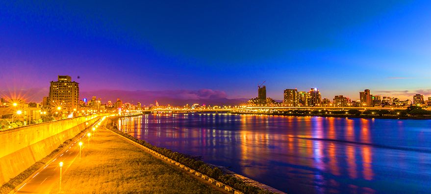 延平河濱公園夜景