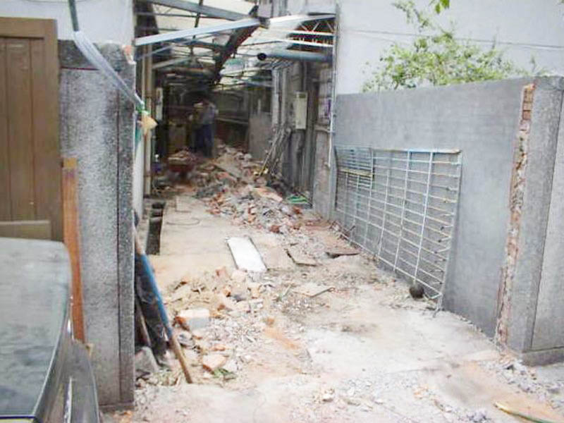 3-m Net width after demolition of illegal buildings