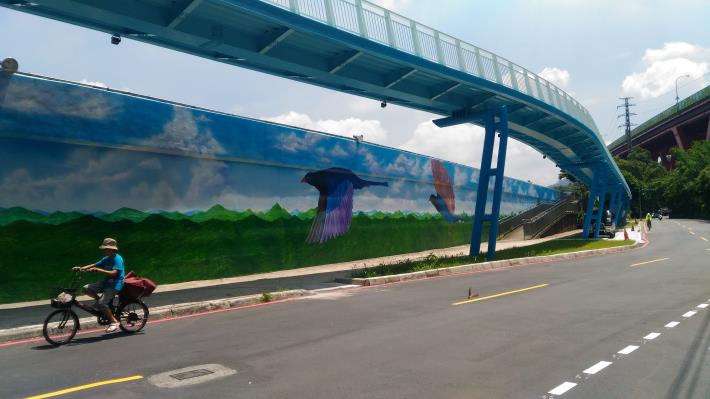 一壽橋越堤牽引道  藍鵲壁畫展現豐富生態景觀