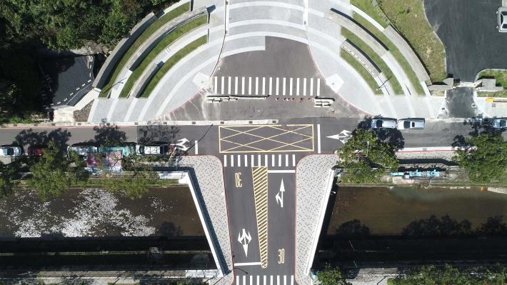 「四分溪勤力橋拓建工程」北市水利處拓寬的勤力橋成為15至25公尺寬的扇型橋樑