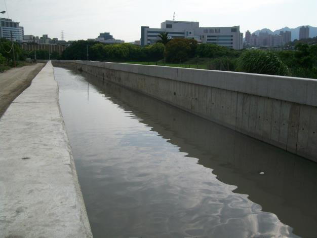 河道拓寬為8公尺，提升防洪能力
