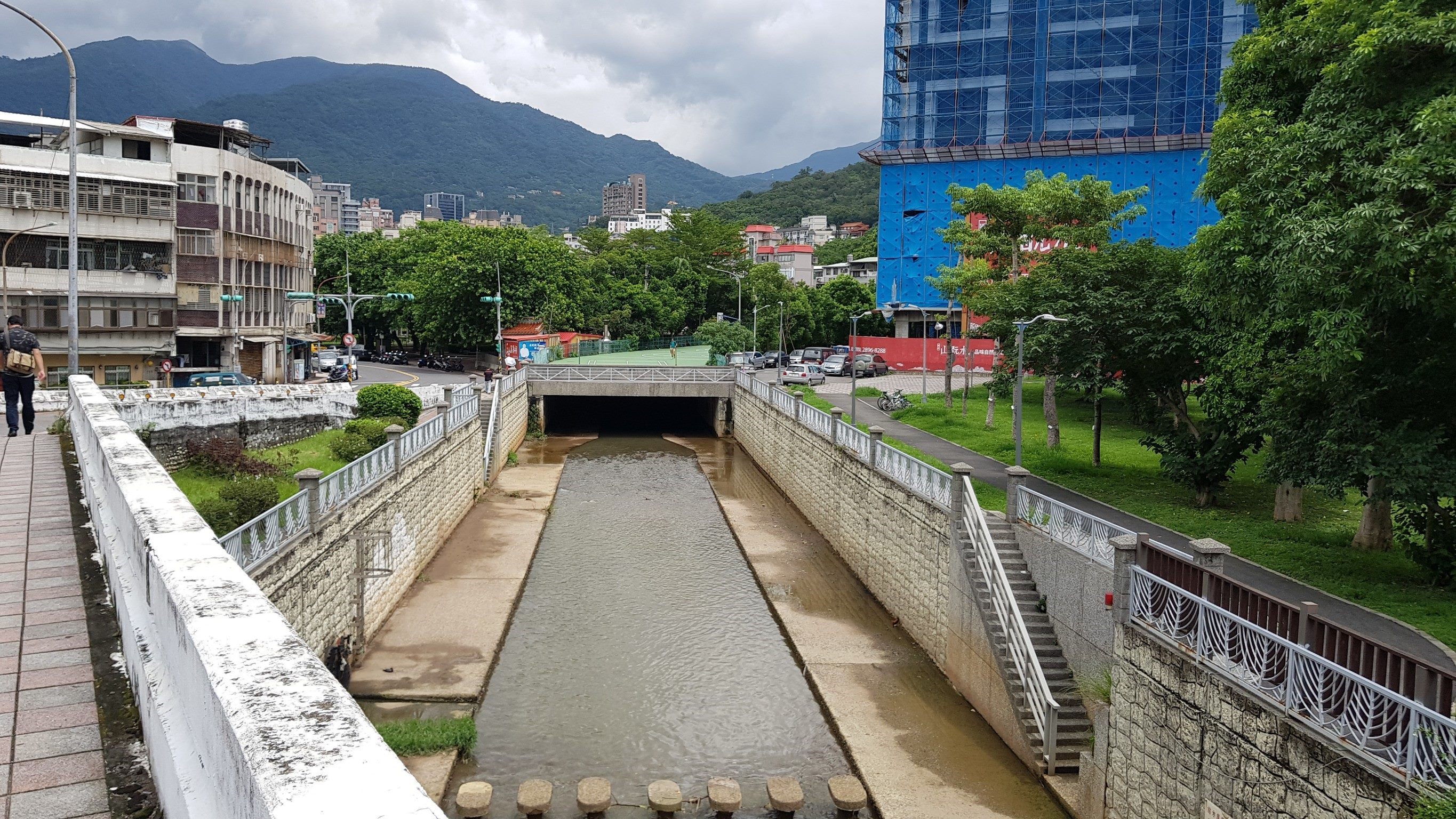 Current conditions of Huanggang River middle reaches(Huanggang Road Bridge).