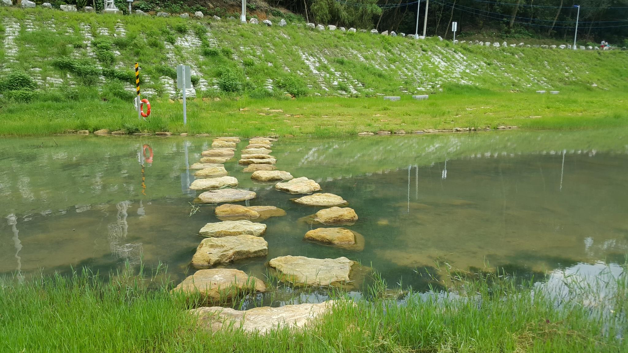 石板步道