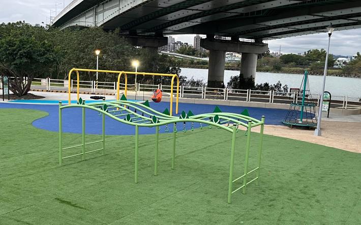 Heshuang No.21 Riverside Park – Children's Playground, located in Beitou District, is open to the public today!