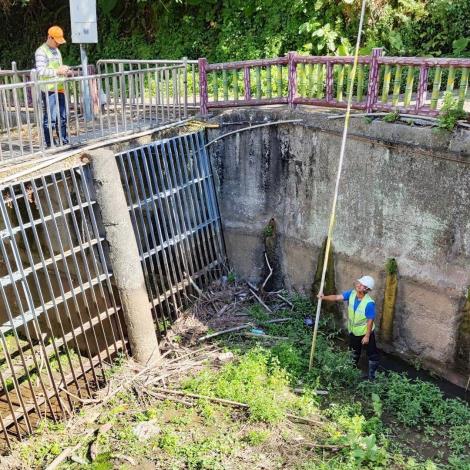 Checking the sedimentation and detention pond siltation thoroughly