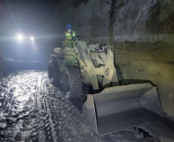 Pressure culvert dredging (sludge removal with machinery)