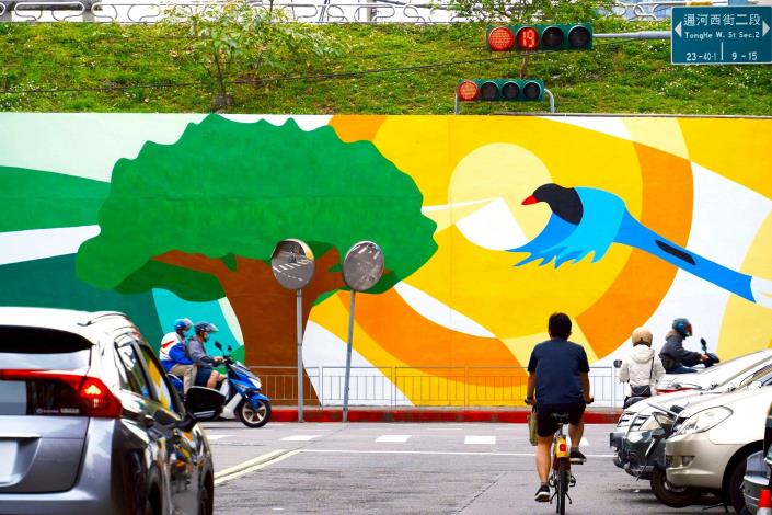 This time, the Shezi riverbank ramp becomes the canvas for a new mural