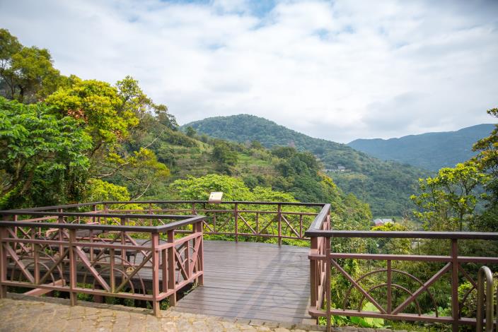 照片2　溪山鐵馬驛站觀景平台
