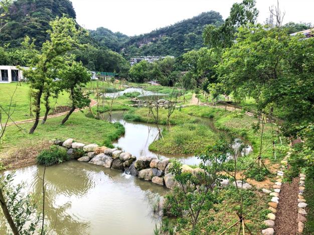 永春陂濕地公園依山傍水美景1