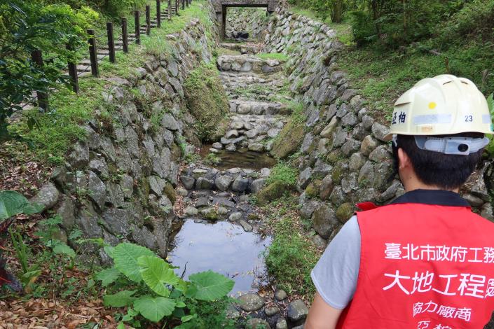 信義區基隆河南岸集水區巡勘情形(DF027).JPG