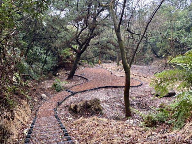 照片7  紫明溪林間平台