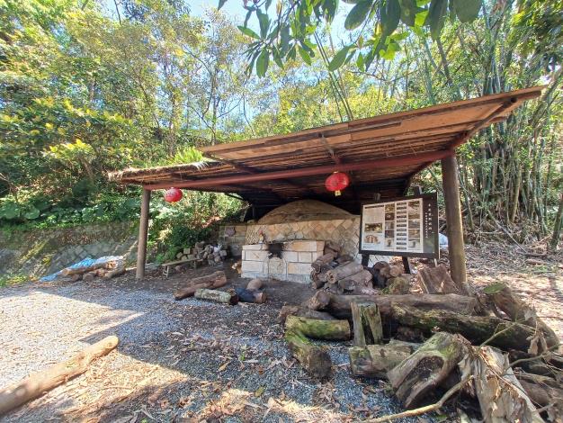 照片6 相思炭窯是當地重要的農村文化遺址