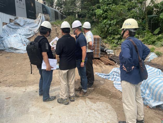 圖1-1 專業技師公會於汛期間每月至工地做施工檢查作業