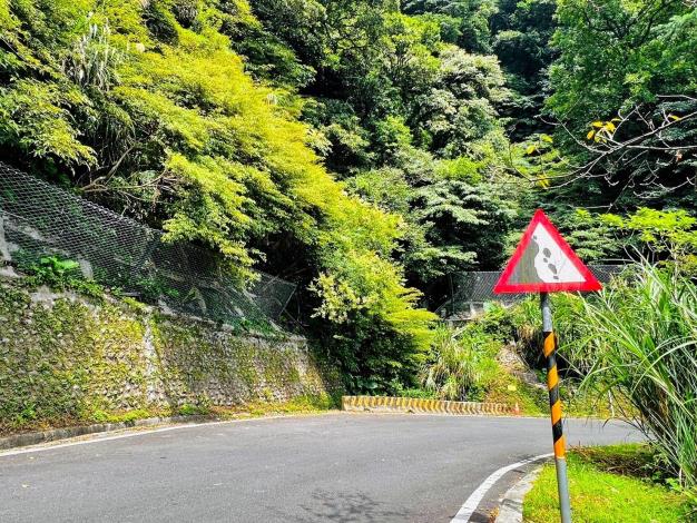 06竹子湖路段落石防護網2