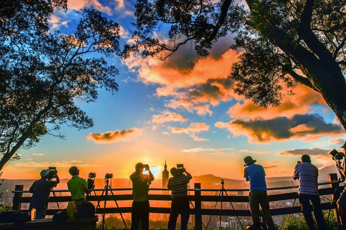 照片2－九五峰旁平台