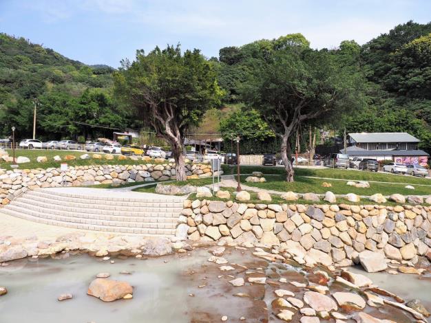 照片六-磺溪整治後照片6