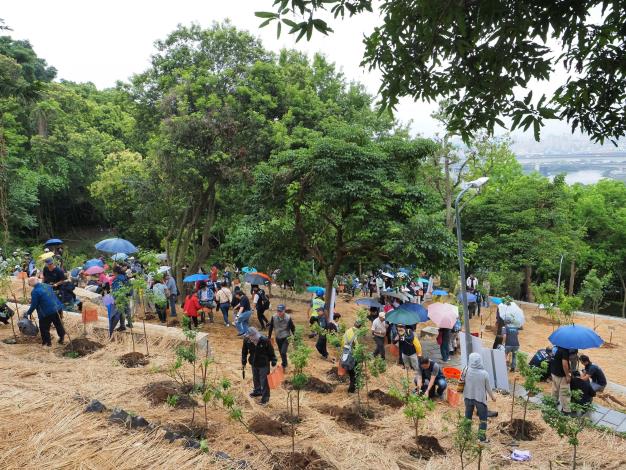 5.土木技師千人植樹，助力圓山風景區場域轉型。