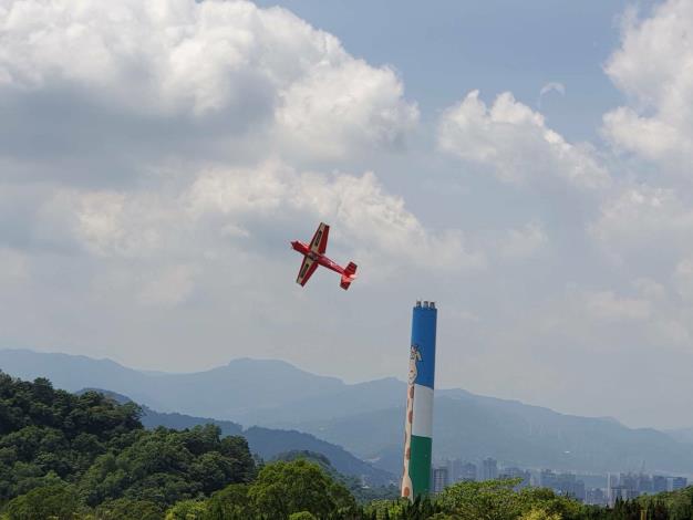 臺北市環保局福德坑環保復育公園遙控飛機場不時舉辦飛行活動