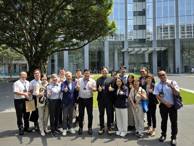 臺北市環保局局長徐世勲今（11）日上午率員至中華開發金控參訪交流