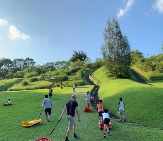 福德坑環保復育園區滑草場