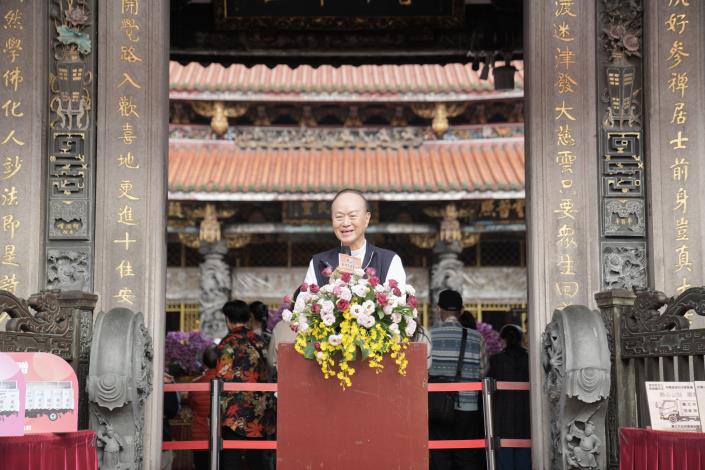 臺北市艋舺龍山寺董事長黃書瑋致詞