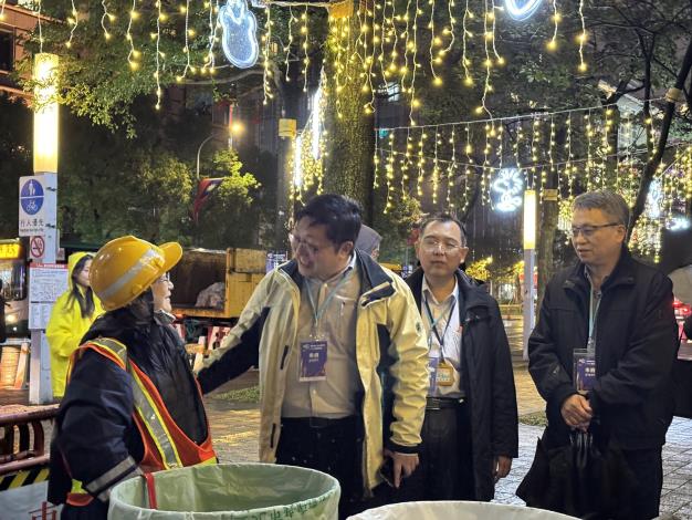 環保局長慰勉清潔同仁-1