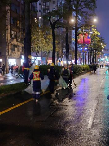 環保局動員迅速完成環境清理-3