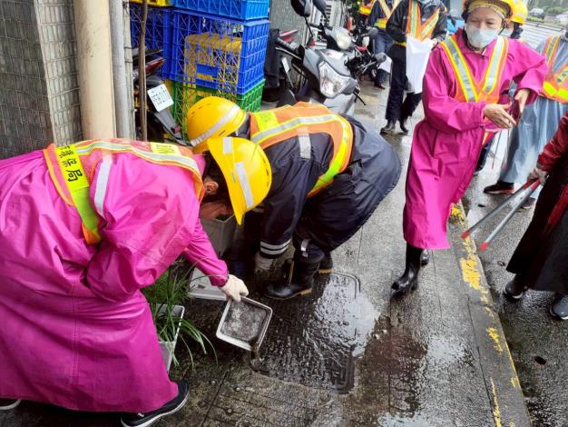 全市孳生源清除日-清除積水容器