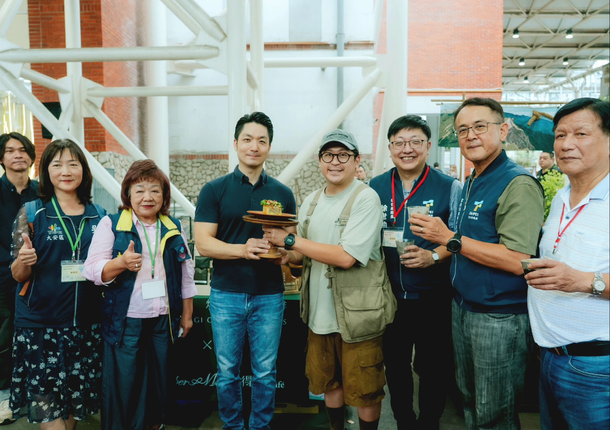 臺北市「永續城市．碳為觀止」園遊會響應地球日，蔣萬安市長親臨現場與市民互動4