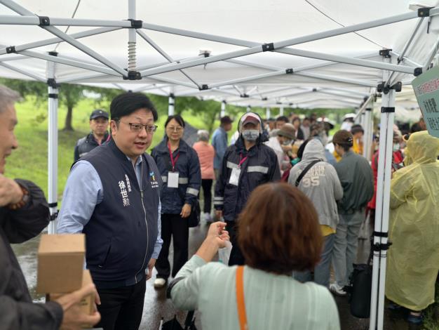 環保局長與民眾互動