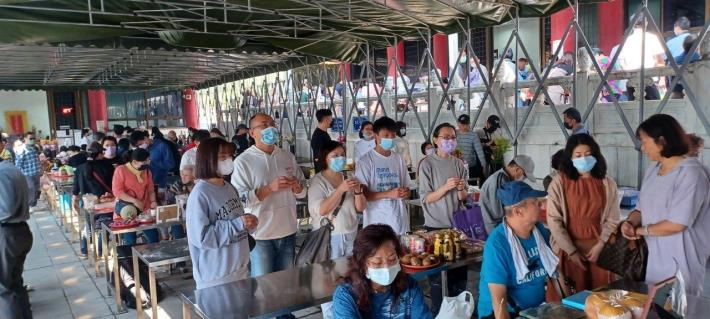 軍墓清明節祭祀情形