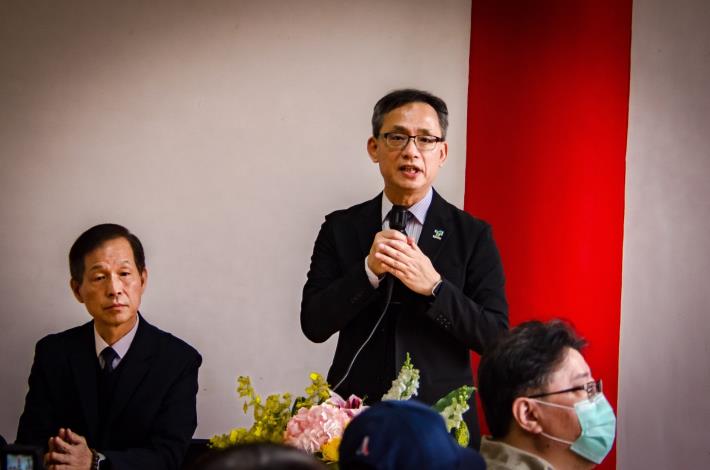 副市長向遺族代表致詞