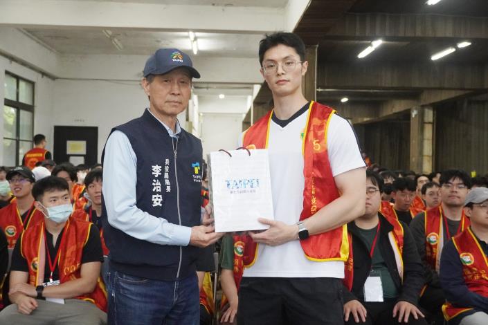 局長表揚績優役男_0.JPG