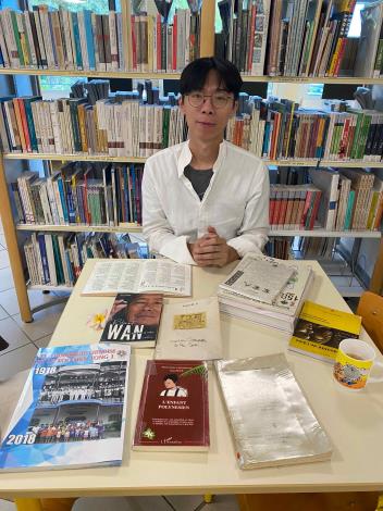 法屬地 串流者江凱群於大學圖書館收集大溪地華人客家文獻_0