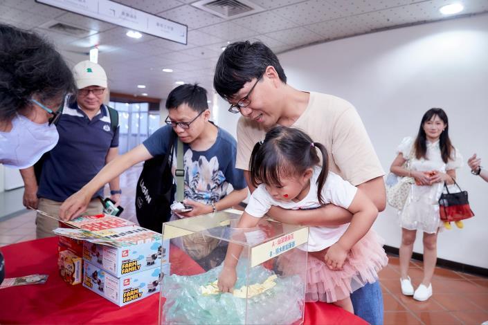 參加客家小博士測驗獲得滿分可以抽獎獲得精美小禮物_0