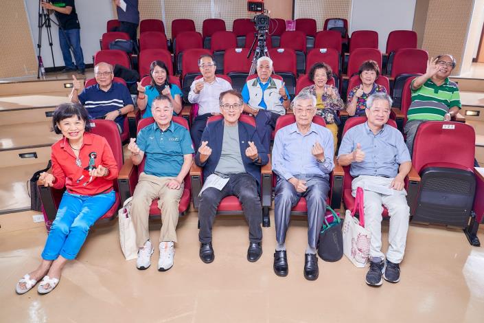 感謝許多貴賓到場支持臺北客家數位知識庫上線記者會_0