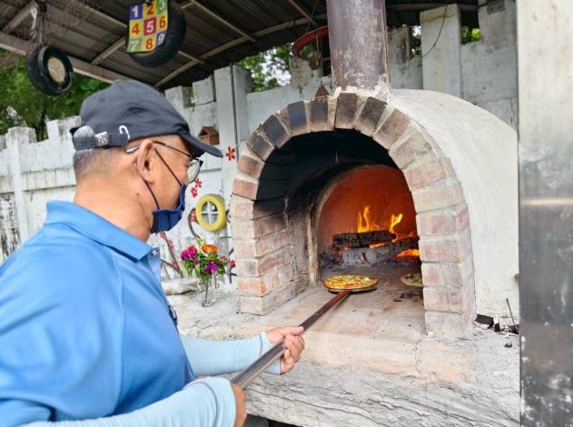 1-2民眾參與打開台北活動，品嚐鮮蔬現烤Pizza_0