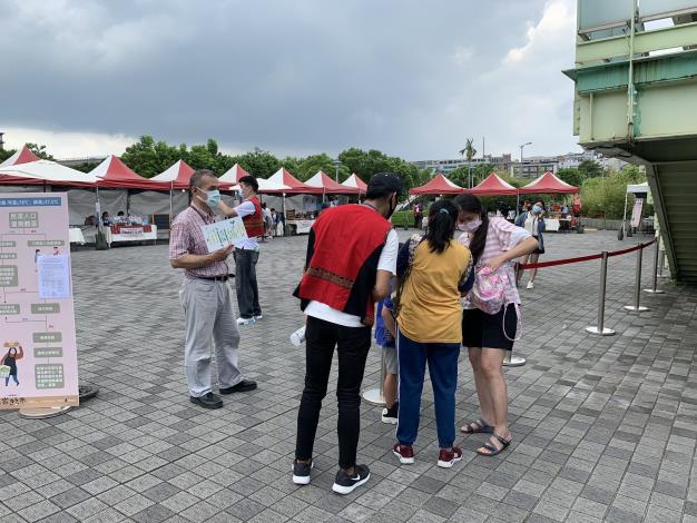 招攬民眾參加原住民族傳統植物導覽。