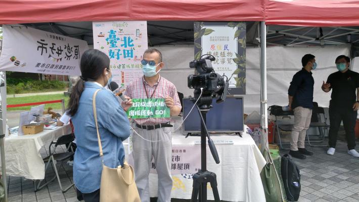 北市原民會接受聯維有線電視台專訪,闡述本市田園城市理念及執行成果。