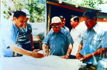蔣故總統經國先生於68年7月15日巡視翡翠水庫工程