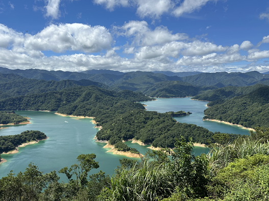 因應樺加沙颱風外圍環流，翡翠水庫「蓄洪防災」操作，將洪水轉為「民生供水」及「水力發電」使用。（翡管局提供／張珈瑄台北傳真）