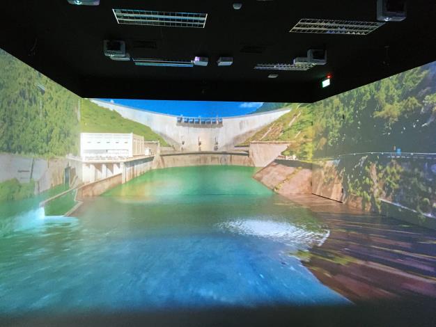 運用虛擬實境(VR)技術提供沉浸式的水庫水域導覽體驗