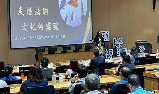  Keynote lecture from Patricia Lopes