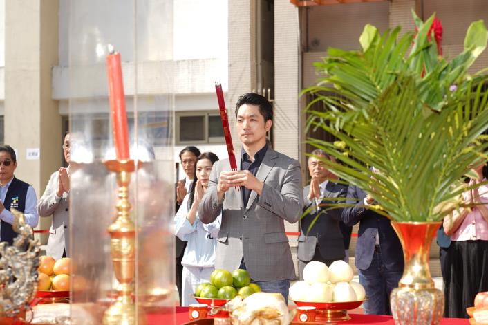 蔣萬安市長祈福祝禱1.JPG