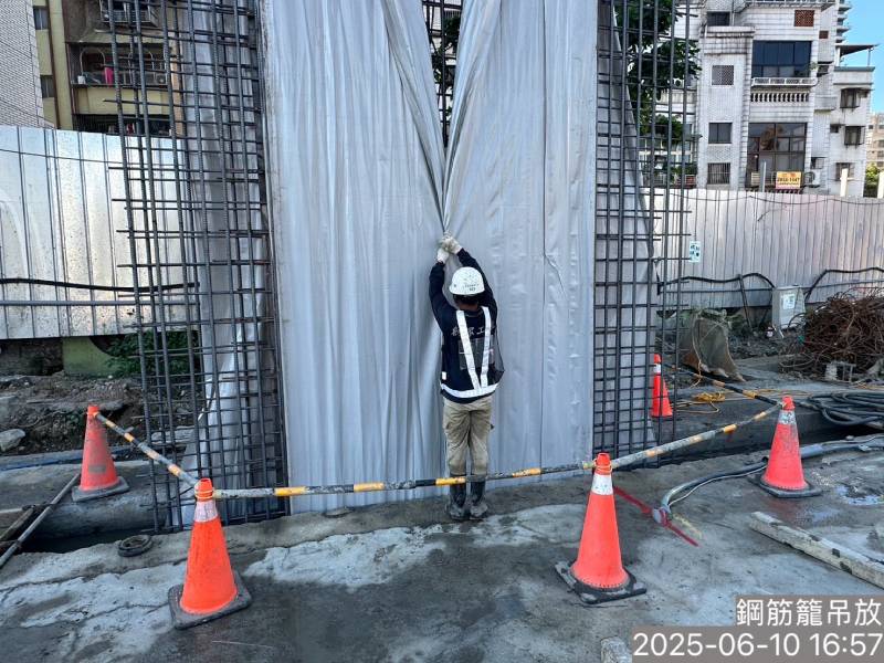 連續壁施作