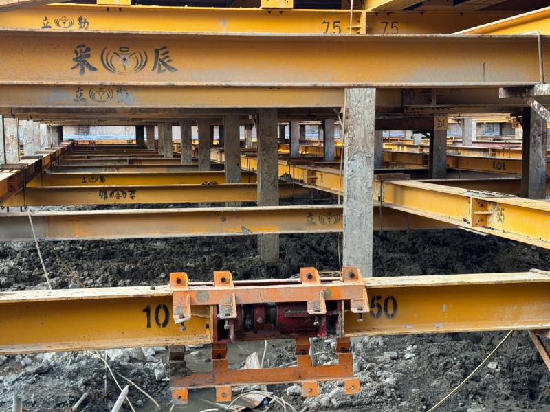 安全支撐工程施作(第二層) 安全支撐工程施作(第二層)