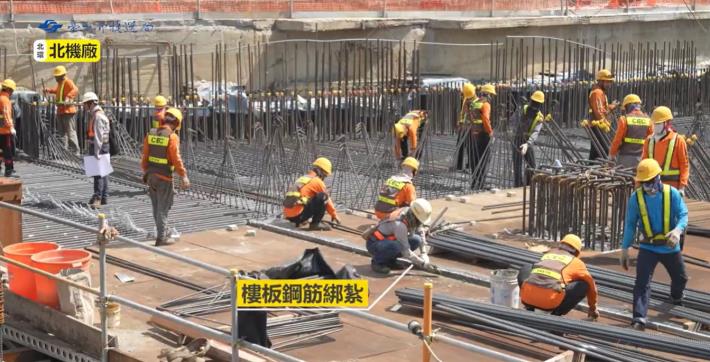 Rebar tying for the floor slabs is being carried out at the Circular line north depot