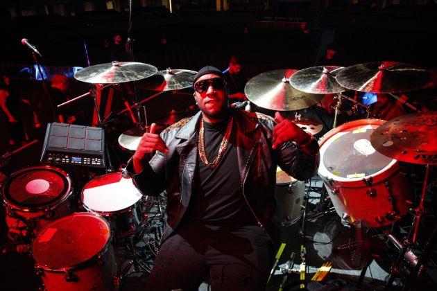 August 19, PIPE Live Music specially invited world-class drummer Eric Moore for his performance in Taiwan, drawing nearly a hundred Taiwanese drummers to join the event